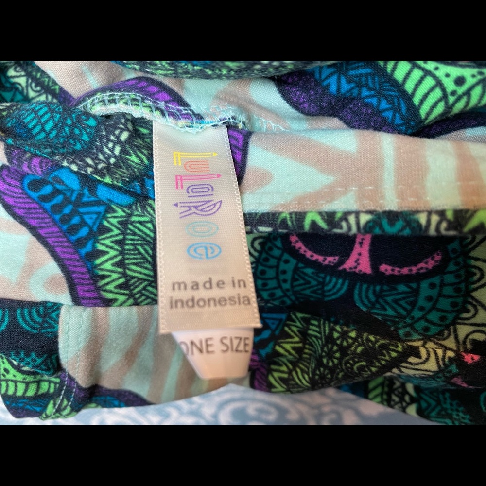 LuLaRoe Mosaic Bears OS